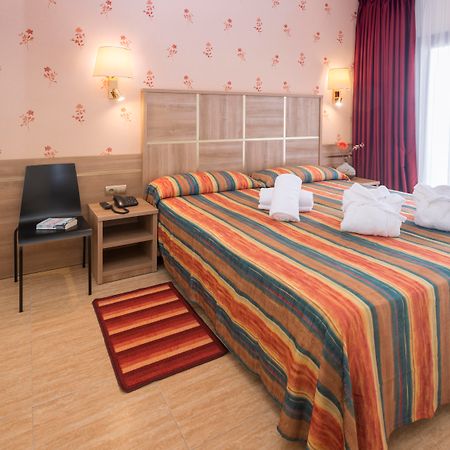 Sumus Hotel Stella And Spa 4S Adults Recommended Pineda de Mar Dış mekan fotoğraf